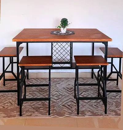 Stylish Bar Table Set with Stools