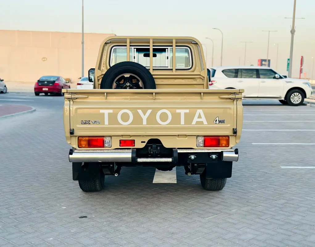 Toyota Land Cruiser 70 Series 2025