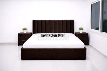 Brand new Queen size bed storage bed nd medical mattress queen bed