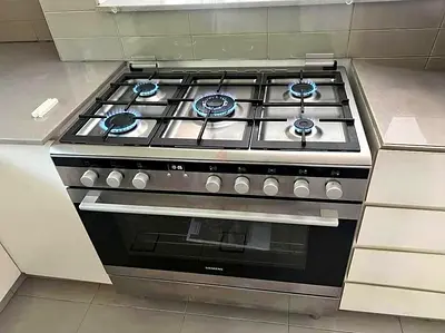 Siemens 5-Burner Gas Cooker – 90 cm | Oven with Fan  Grill Frame Set flame control