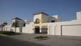 Spacious 5BR | Ready to Move | Double Row Villa