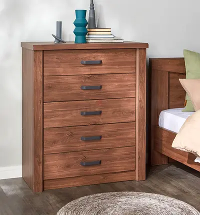 Stylish Wooden Chest of Drawers