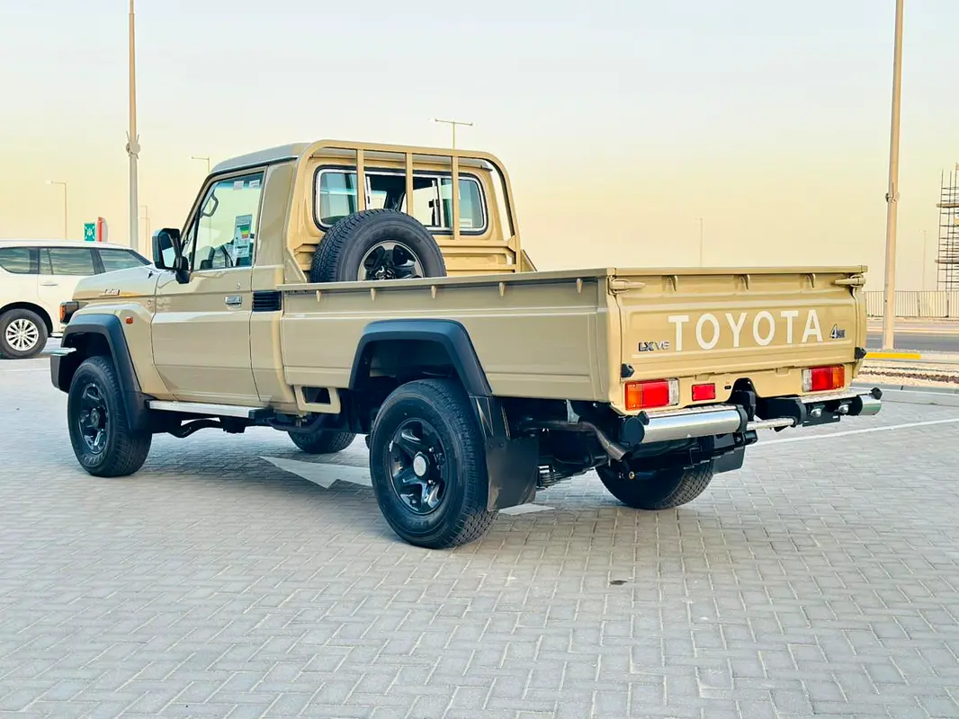 Toyota Land Cruiser 70 Series 2025