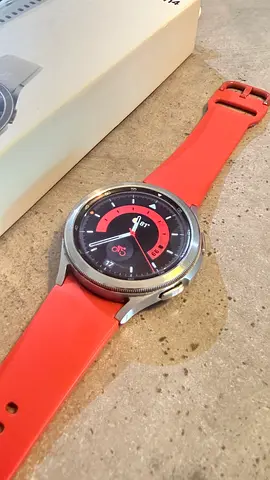 Samsung Galaxy Watch Active 4 - Sleek and Stylish Smartwatch