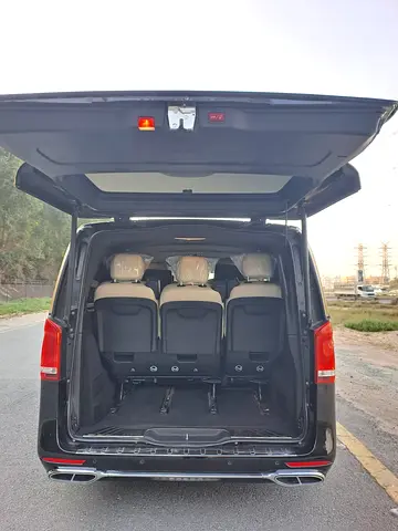 صورة 10 لـ 2023 Mercedes-BENZ V-CLASS