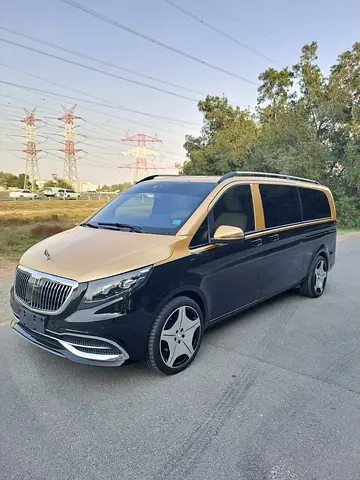 صورة 4 لـ 2023 Mercedes-BENZ V-CLASS