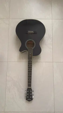 Acoustic Electric Guitar in Excellent Condition