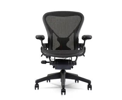 Herman miller Aeron size B fully loaded