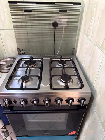 Four-Burner Gas Cooker with Oven