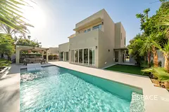 Turnkey | 5 Bed | Pool | Corner