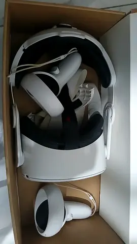Meta Quest 2 Headset + Better Strap