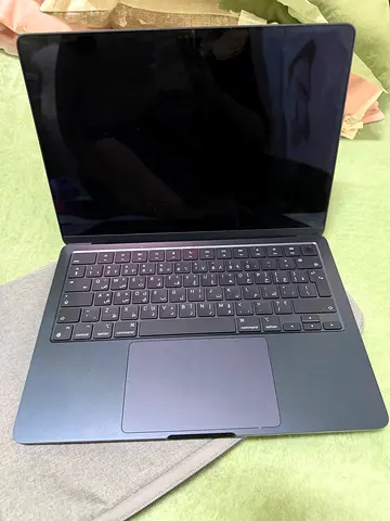 Apple MacBook Air with M3 Chip - Midnight