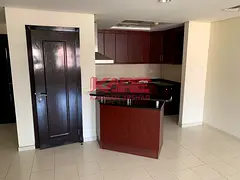 Spacious 1 Bedroom Close to metro