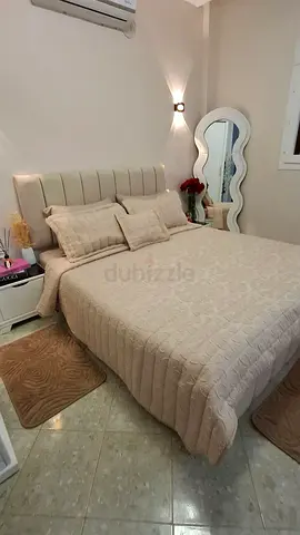 Elegant Queen Size Bed