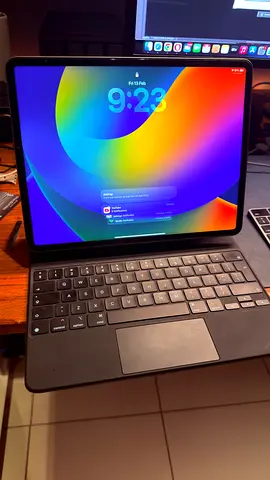 iPad Pro 12.9 6th Generation + Magic Keyboard + pencil + extra cover + screen protector