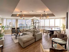 Vacant | Upgraded | Next to Metro | Furnished