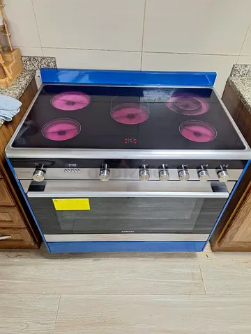 Siemens IQ700 full electric digital cooking range latest version 90cm