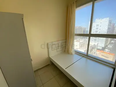 Newly Renovated ! Only For Singles