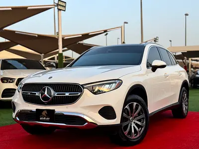 مرسيدس بنز GLC 300 4MATIC 2024 بحالة الزيرووو وسعر عرض ممتاز.