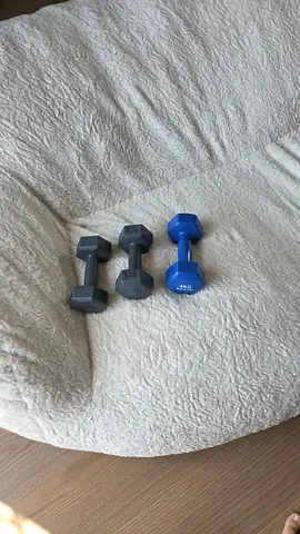 4 kg +2lb+2lb dumbells go to the description for more details