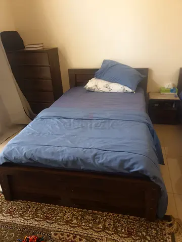 Comfortable 2 Single Beds with Nightstand and Dresser, without matress