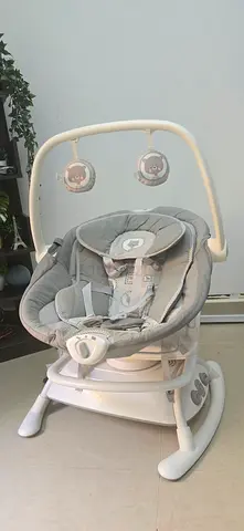 Gentle Swinging Baby Bouncer