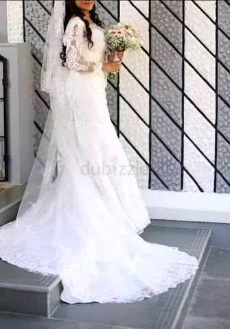 Bridal gown pearl white
