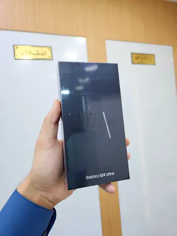 Samaung Galaxy S24 Ultra 256GB Box Packed