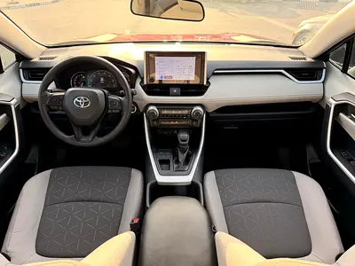 2025 Toyota RAV 4 照片 6