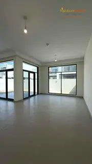 Luxury Beachfront Villa | Multiple Cheques | Garden Option Available