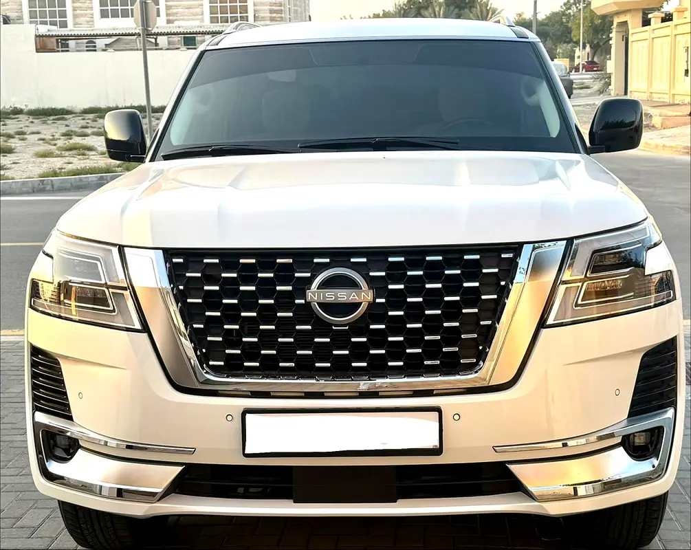 Nissan Patrol 2023 — photo 1 of 20
