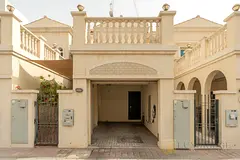Spacious Townhouse | Vacant | Unfurnished