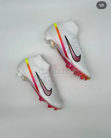 Nike Soccer Cleats in Great Condition