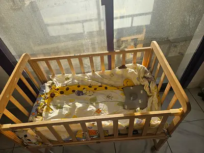 Baby wooden crib