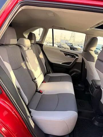 2025 Toyota RAV 4 照片 11