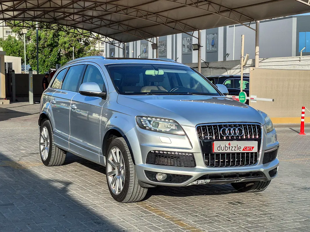 Audi Q7 2013 — photo 1 of 15