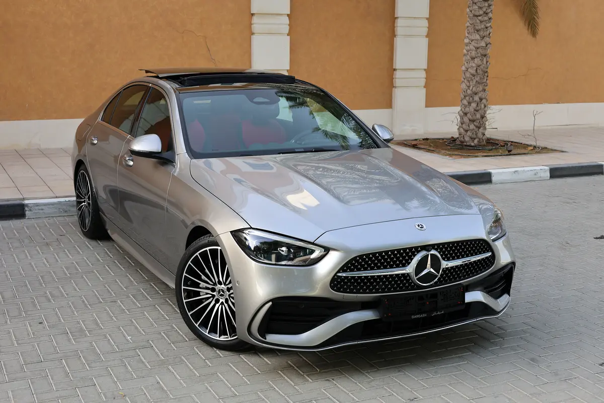 Mercedes-Benz C-Class 2024 — photo 1 of 20