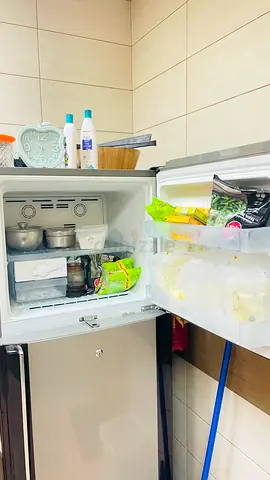 Used LG Refrigerator for Sale (250 aed)