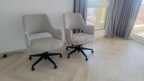 Selling office two Chairs