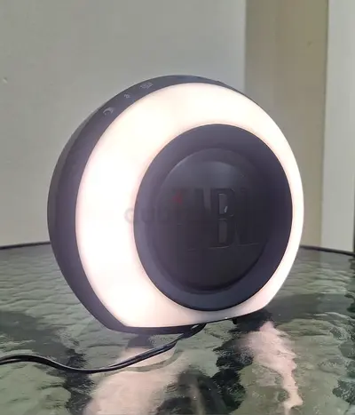 JBL Horizon Bluetooth speakers with USB connection plus inbuilt Radio FM / AM