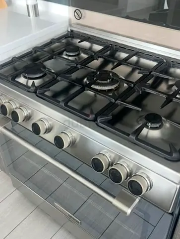 Italian gas stove great condition
