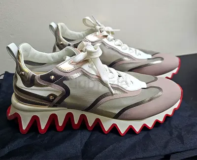 Authentic Christian Louboutin snickers 39 like new