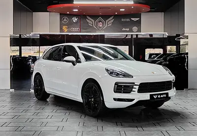 AED 2,450 P.M | 2018 Porsche Cayenne | Under Warranty | GCC |