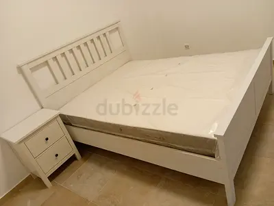 Ikea hamness queen size bed frame with Ikea mattress 160×200cm is available in excellent condition