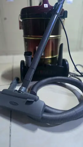 Hitachi CV-950F Canister Vacuum – Heavy-Duty Cleaning Power brand new