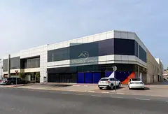 SZR ACCESS | FITTED | GROUND LEVEL | READY RETAIL