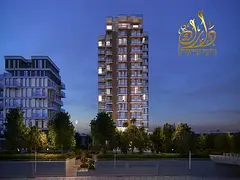 WATER FRONT VIEW_MASSIVE LAYOUT_NEAR METRO_HANDOVER SOON