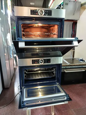 Bosch Series 8 Built-in Electric oven + Compact microwave oven + warming Drawer Set.
