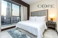 Burj Khalifa View / 03 Series / Medium Floor