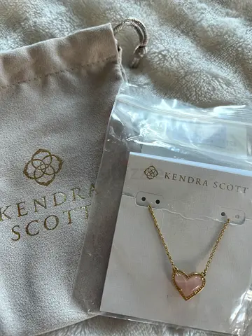 Kendra Scott Ari Heart Rose Quartz Gold Adjustable Length Pendant Necklace for Women